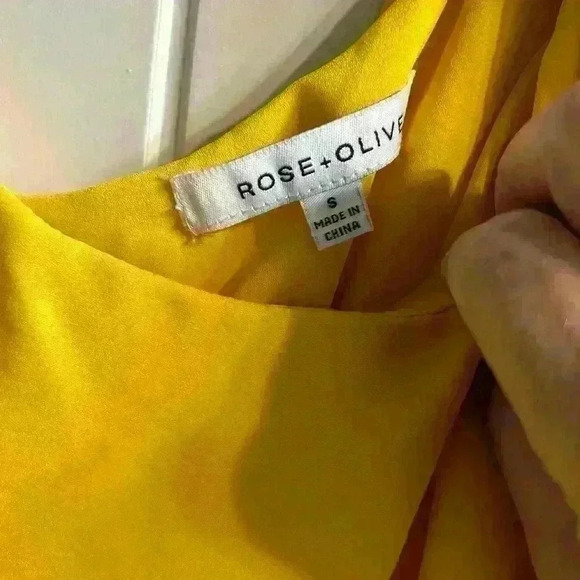 Rose + Olive one shoulder top - Picture 3 of 3